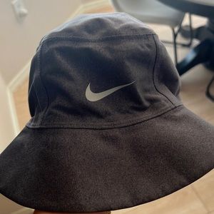 Nike golf bucket hat